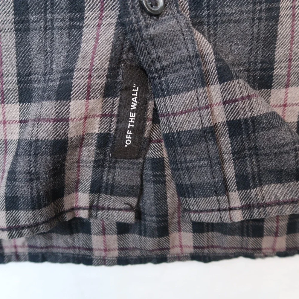Vans Mens Flannel Shirt‎ XL Classic Fit Plaid Button Up Long Sleeve